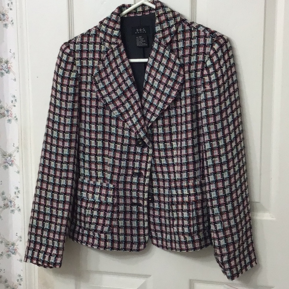 NEW RQT Petites brand size 10P multi colored jacket.